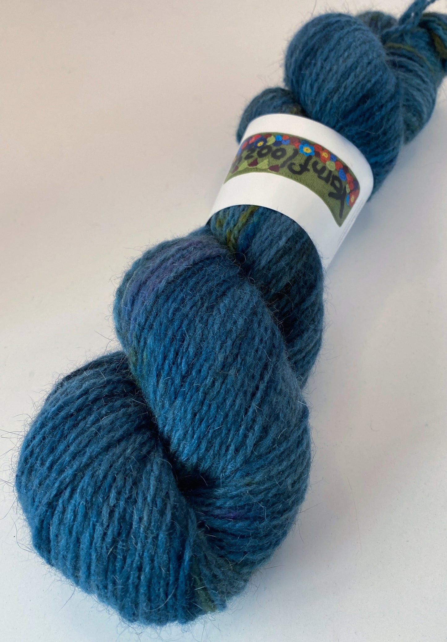 Yarnfloozy || Brushtail || 4ply